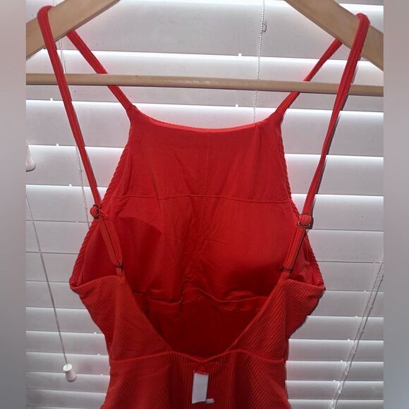Andie || NWT Asbury Ribbed One Piece Size Small - Picture 6 of 9